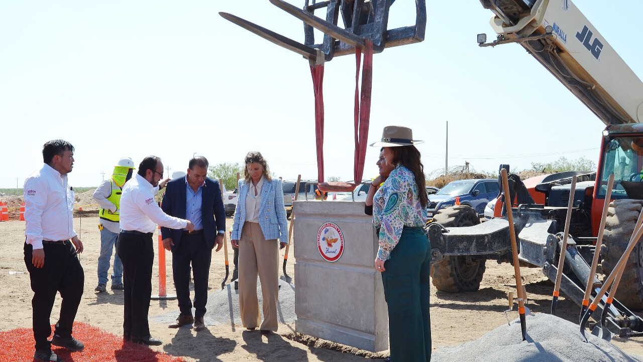 Boing y Cooperativa Pascual colocan primera piedra en Parque Industrial Oradel Datoz