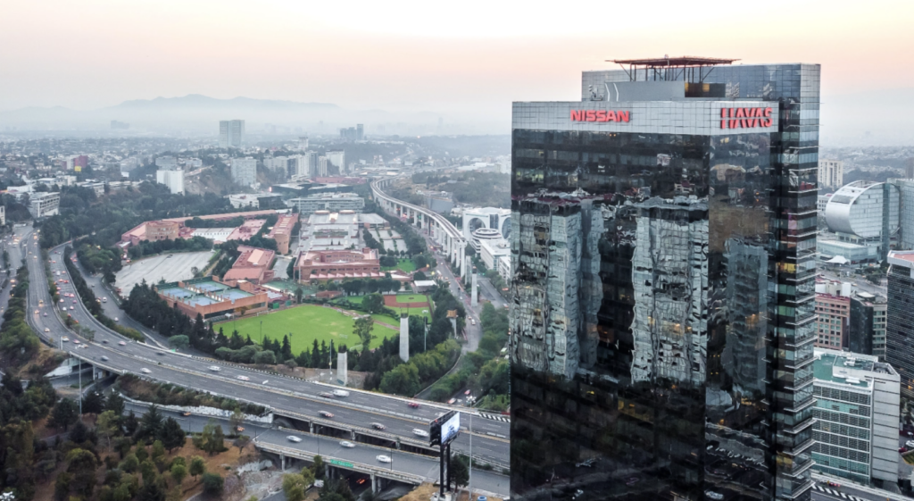 Fibra Uno sube ingresos tras consolidación de Next Datoz