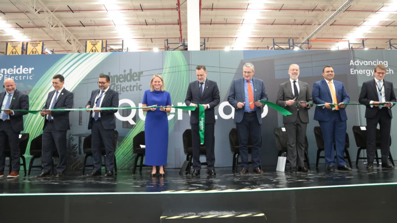 Schneider Electric amplía su capacidad manufacturera en Querétaro con inversión de 3,600 MDP